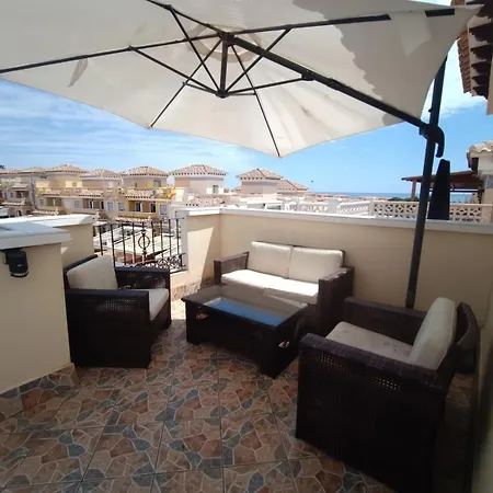 Pmt03 - Charming Townhouse With Communal Pool Apartment